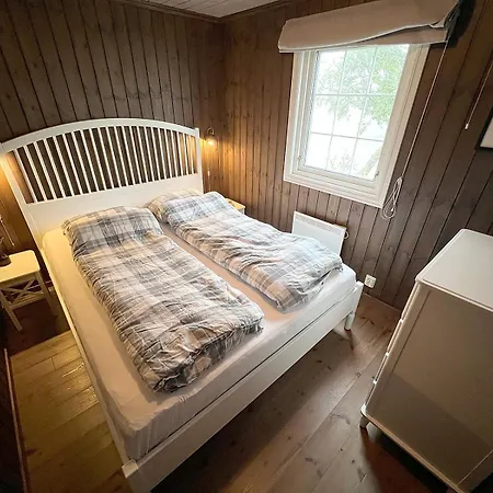 Cozy On With Jacuzzi Close To Cross-country Trails And Hiking Trails Lifjell